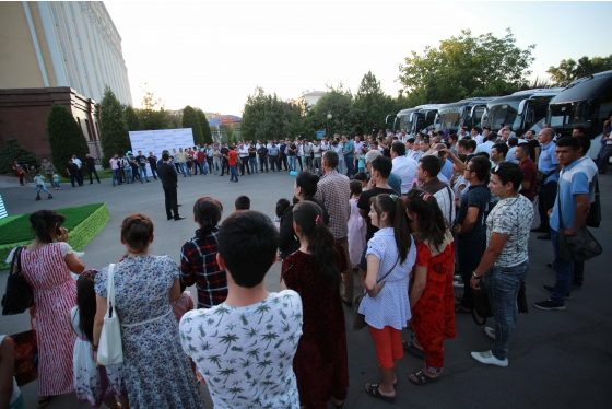 King Long Held Classic Vehicle Model Conference in Uzbekistan