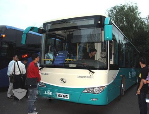 King Long Hybrid Buses Fascinate Yuhang Public Transport Company